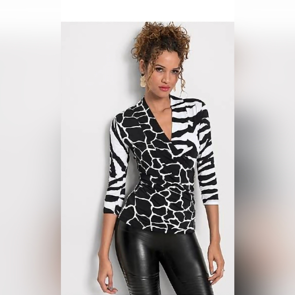 VENUS Black and White Animal Print Top